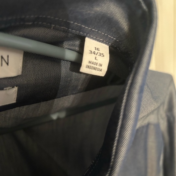 Calvin Klein NWOT steel+ slim fit button-up - Picture 2 of 4